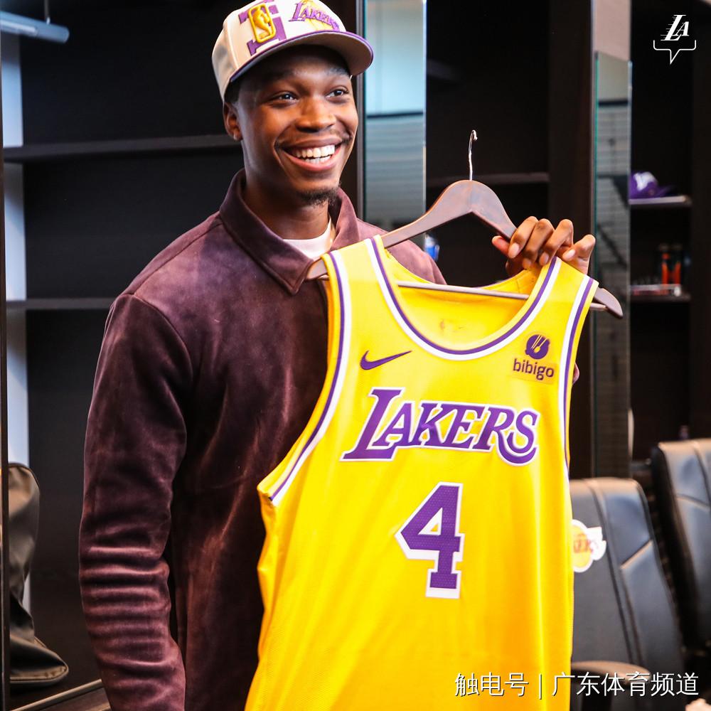 今年nba交易（NBA转会动态：戈贝尔加盟森林狼 比尔2.51亿顶薪续约奇才）