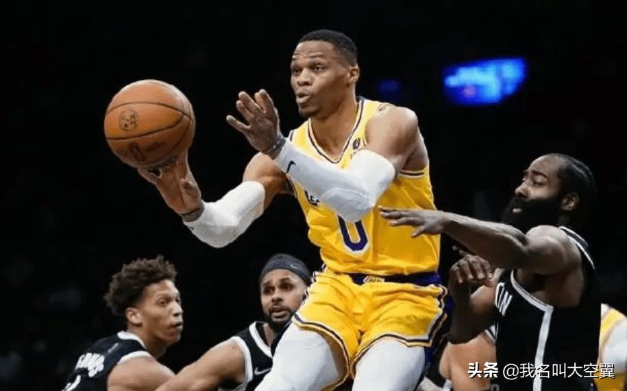 nba比分为什么那么大（NBA常规赛：湖人10分战胜篮网的背后，藏有多少鲜为人知的秘密）