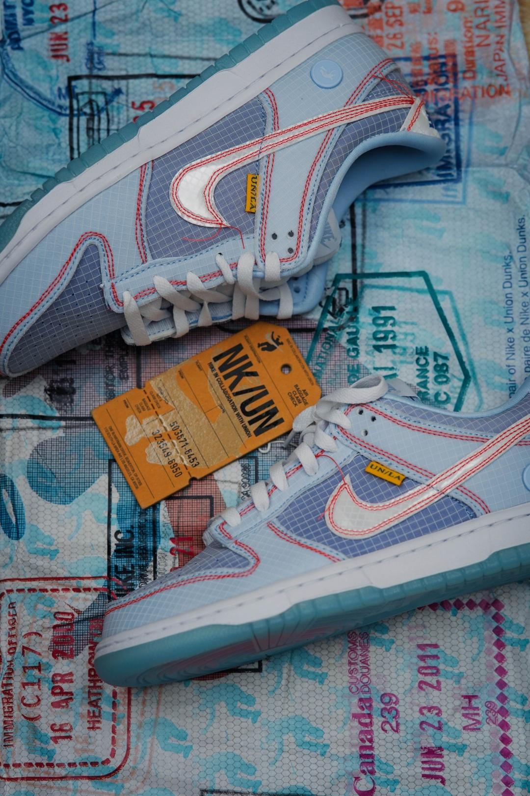 蓝白色篮球鞋（致敬球鞋之都，2022最美DUNK）