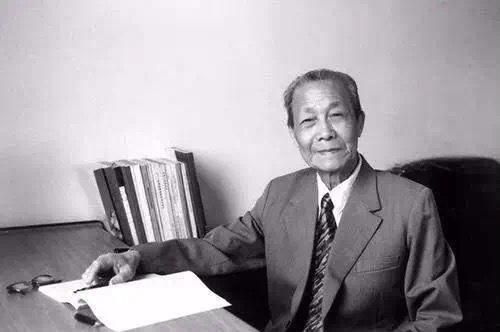 伦敦政经学院校友（英国大学知名校友大盘点！快来看看你和哪些牛人同读一所学校？）