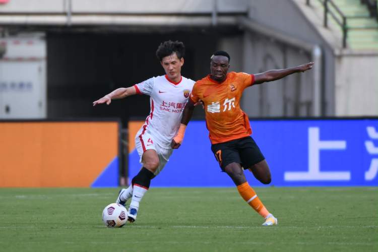 中超u23调整什么看漫（海港再遇难题！国青小将归队，“U23政策”重启后如何调整阵容）