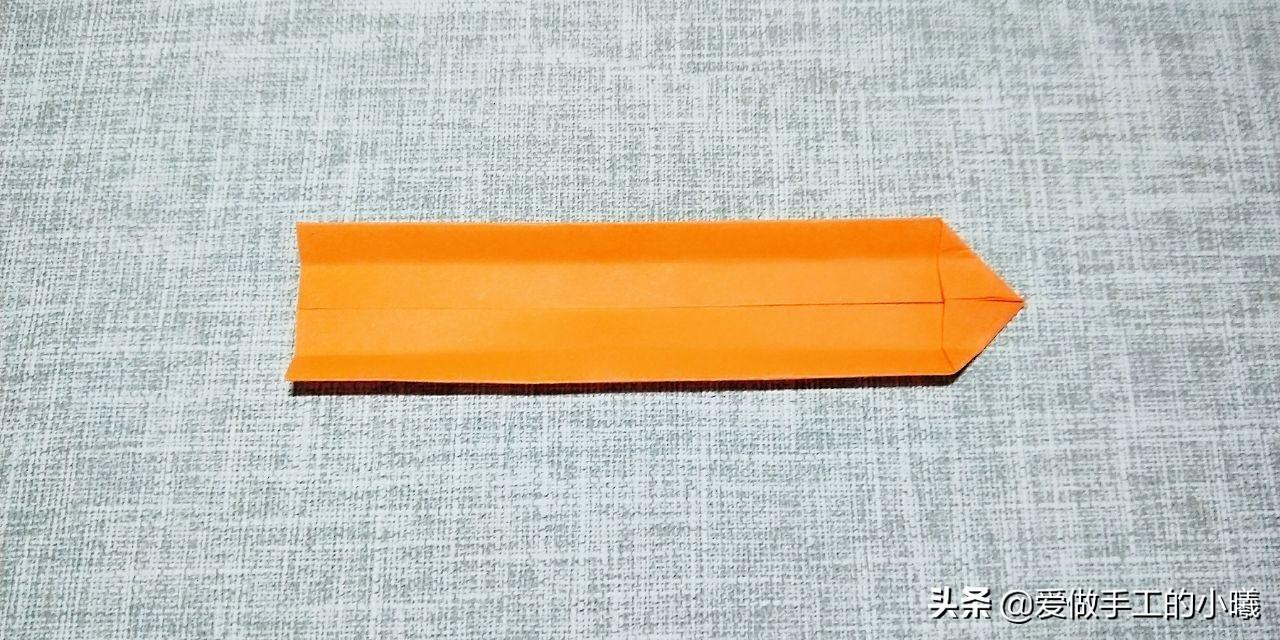 折一个火焰剑（几步就能完成的折纸宝剑，简单好玩不伤人，90后的记忆）