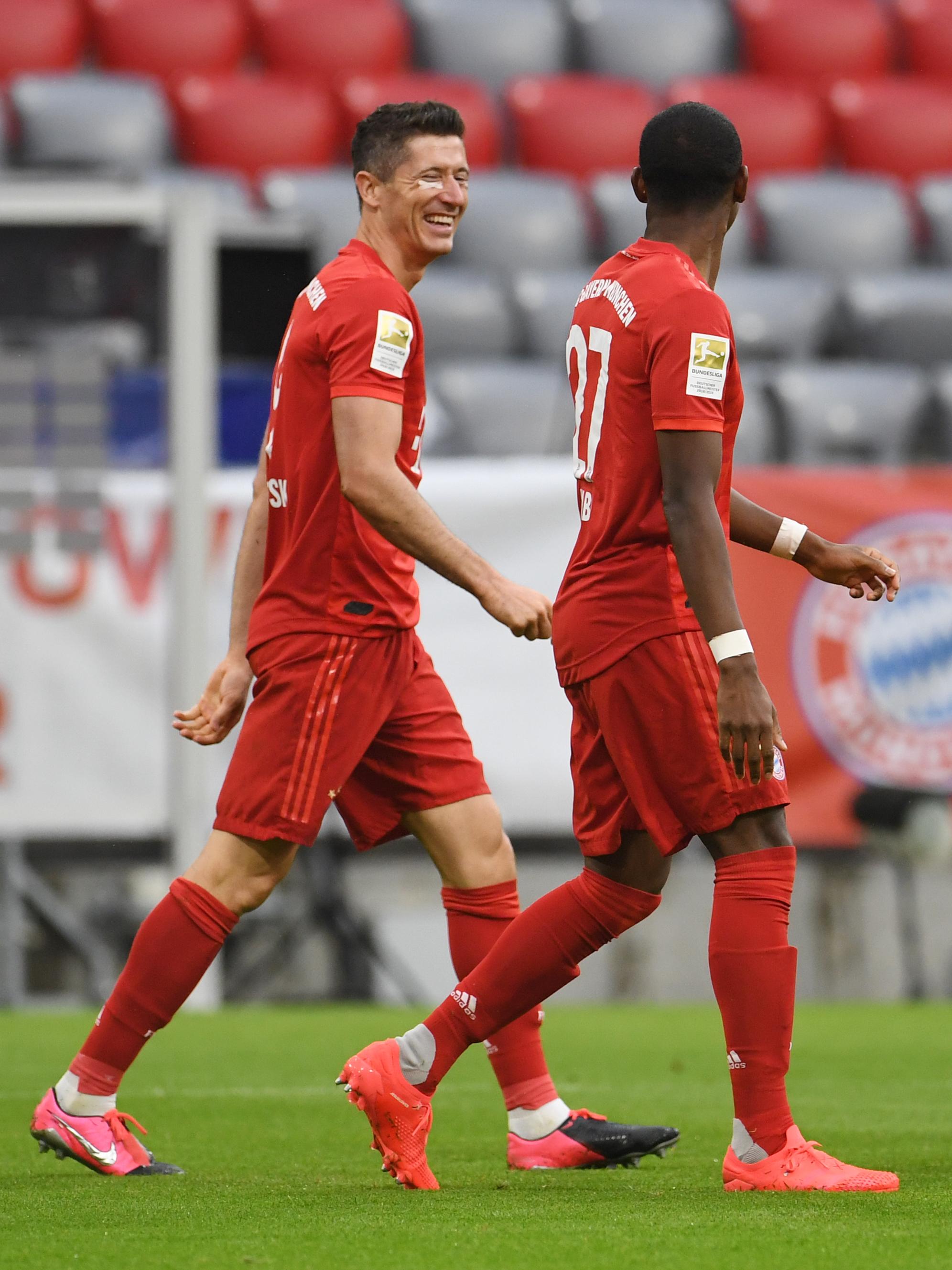 拜仁5-2法兰（疯狂5-2！拜仁复仇成功+延续11年统治，30岁功勋独造2球再刷纪录）
