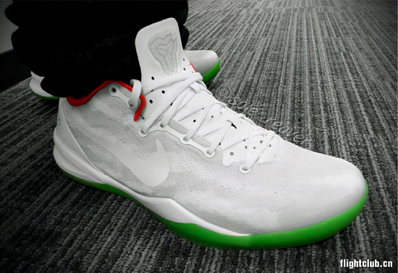 科比历代战靴（KOBE8代入坑篮球鞋经典配色回顾！Nike科比战靴NBA上脚）