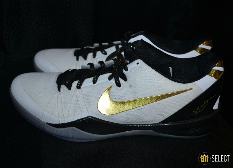 科比历代战靴（KOBE8代入坑篮球鞋经典配色回顾！Nike科比战靴NBA上脚）