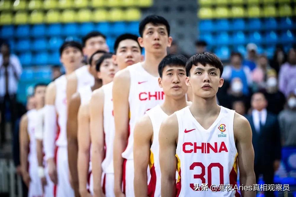 中国篮球世界杯入围赛（国际篮联祝贺中国队入围世界杯，点名郭艾伦、周琦、胡明轩）