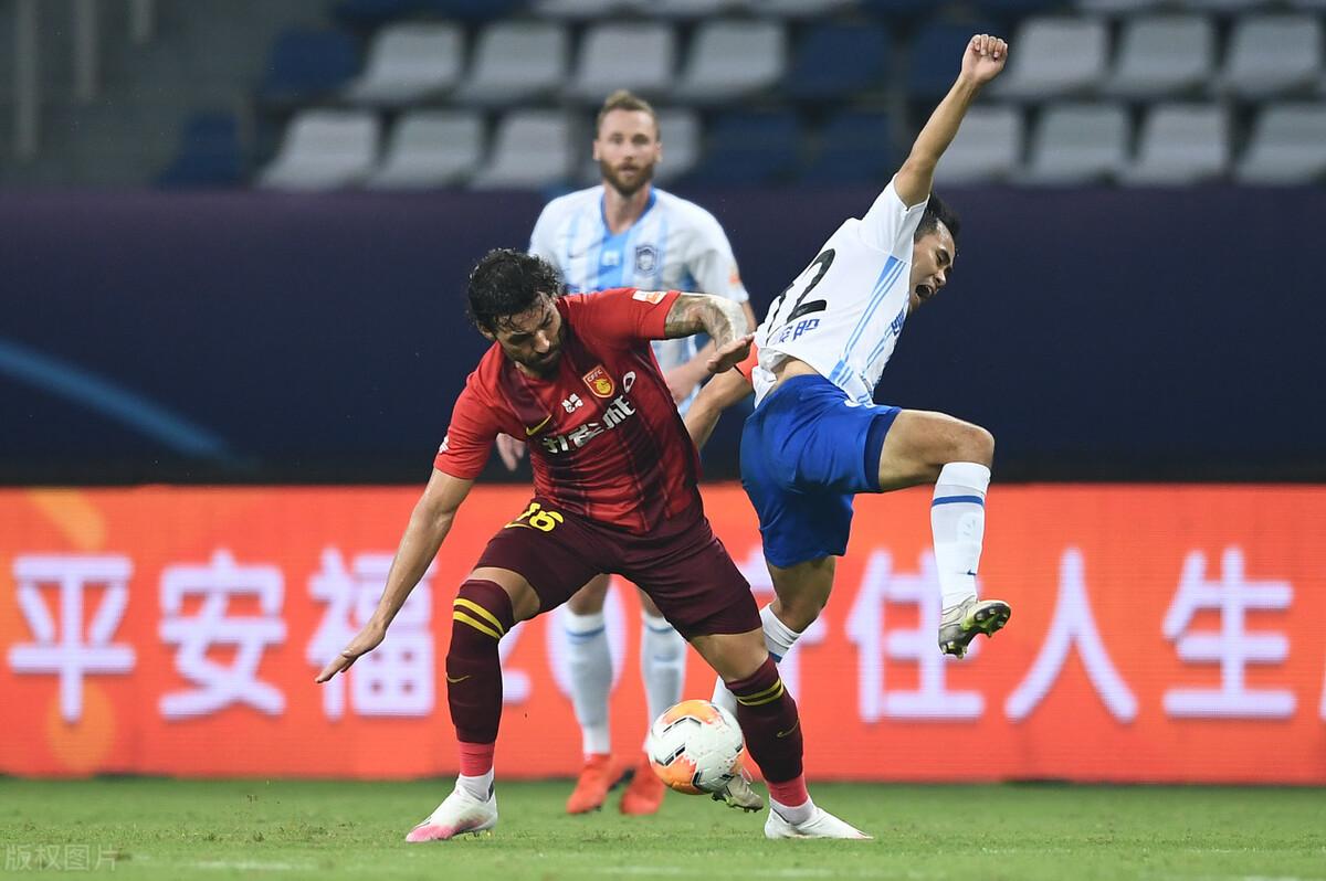 中超-高拉特头槌马尔康点射（河北2-0天津泰达，高拉特再建功，阿奇姆彭伤退）