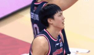 胡明轩郭艾伦决赛（CBA总决赛霸屏热搜榜！郭艾伦哭泣+胡明轩救球 网友：轩妈真美）
