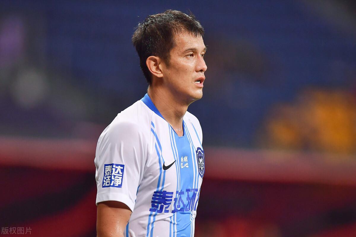 中超-高拉特头槌马尔康点射（河北2-0天津泰达，高拉特再建功，阿奇姆彭伤退）