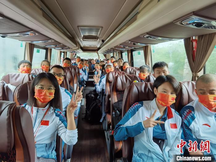 盲人足球运动员是盲人吗（盲人怎样踢球？奖牌藏何玄机？残奥冷知识你了解吗）
