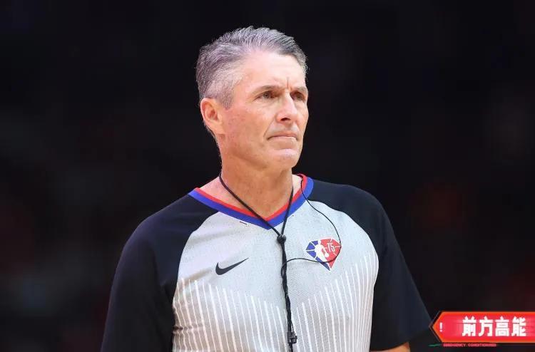 nba恶意犯规标准（霍福德一级恶意犯规，为啥一罚一掷？详细解读来了）